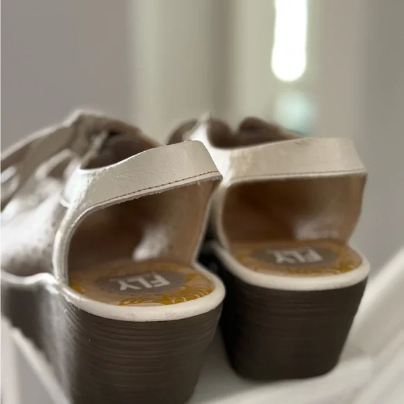 Fly London York sandal-like new. Borgogna silver and off white - Picture 4 of 8